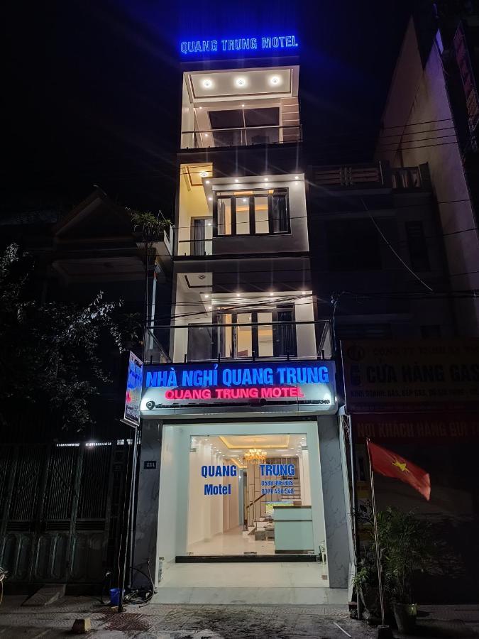 同文Nha Nghi Quang Trung公寓 外观 照片